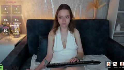 Snapshot of linda__bryant chatting on 06-22-26, 03:25 Linda GMT2 Mon Tu Fri Sa Su 0300am-1000 am online show from 06-22-26, 03:25