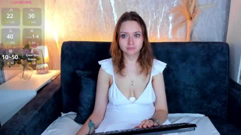 Snapshot of linda__bryant chatting on 07-28-26, 01:12 Linda GMT2 Mon Tu Fri Sa Su 0300am-1000 am online show from 07-28-26, 01:12