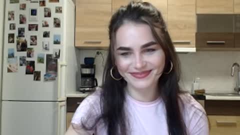 Linda online show from 12-20-25, 08:05