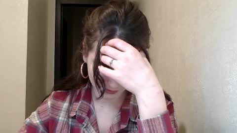 Linda online show from 12-21-25, 08:16