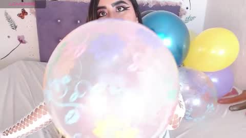 Linda  online show from 05-30-26, 03:14
