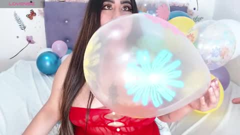 Linda  online show from 05-30-26, 09:56