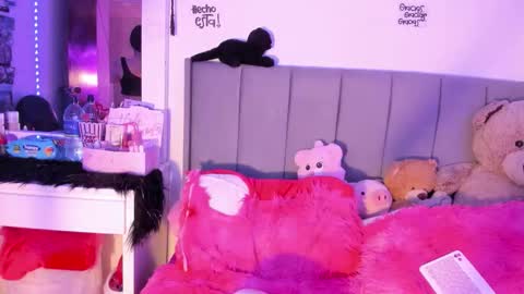 Snapshot of linda_milleer_ chatting on 01-07-26, 10:34 Lindaa maria online show from 01-07-26, 10:34