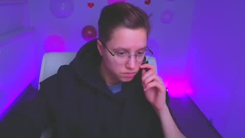 Linda online show from 02-17-25, 02:48