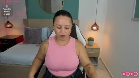 Snapshot of linda_rios_ chatting on 01-25-25, 07:18 L I N D A online show from 01-25-25, 07:18