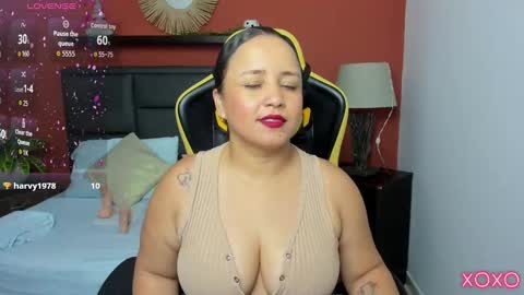 Snapshot of linda_rios_ chatting on 09-19-25, 08:31 L I N D A online show from 09-19-25, 08:31