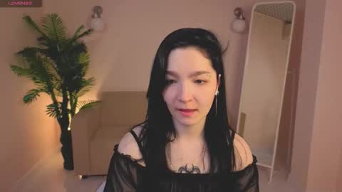 Snapshot of linda_sweetiest chatting on 11-24-25, 12:43 Linda online show from 11-24-25, 12:43