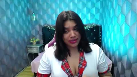 Snapshot of lindabreexlove chatting on 12-31-24, 09:31 online show from 12-31-24, 09:31