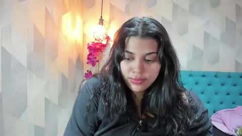 Snapshot of lindabreexlove chatting on 01-31-26, 07:11 online show from 01-31-26, 07:11