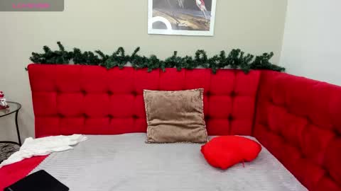 Linda online show from 12-18-25, 01:33