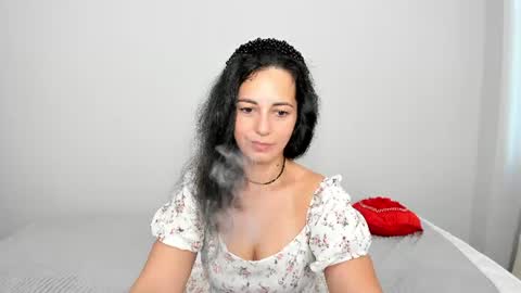 Linda online show from 06-14-26, 01:36