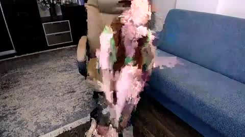 Linda Liony online show from 04-18-26, 08:09