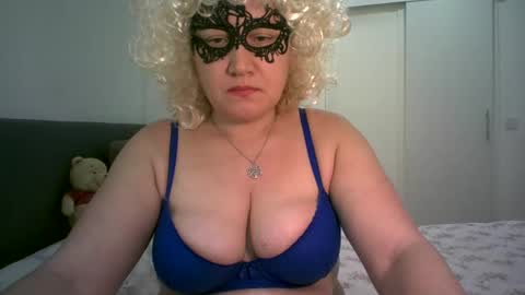 Snapshot of lindaxsmile chatting on 02-21-25, 08:16 LindaXSmile online show from 02-21-25, 08:16