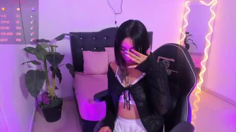 Linda  online show from 04-18-26, 03:54