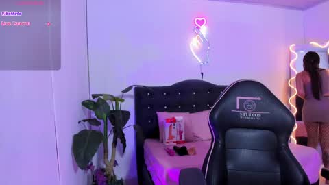 Linda  online show from 04-27-26, 03:26