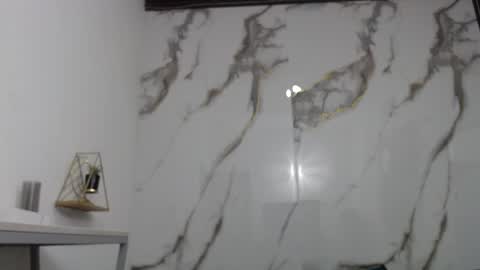  Lindsey  online show from 04-22-26, 01:01