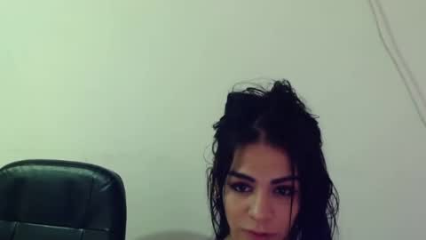 lindsey_2023 online show from 12-13-24, 04:16