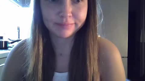 Anna online show from 10-22-25, 07:57