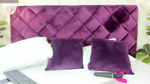 LINDA online show from 11-21-25, 11:42