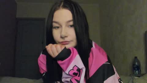 Lina online show from 04-16-26, 10:38