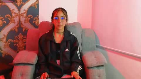 ling ling24 online show from 01-07-25, 03:24