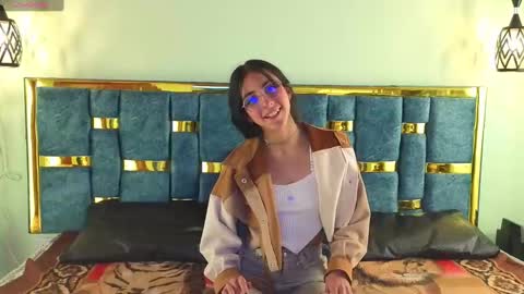 ling ling24 online show from 01-22-25, 03:31