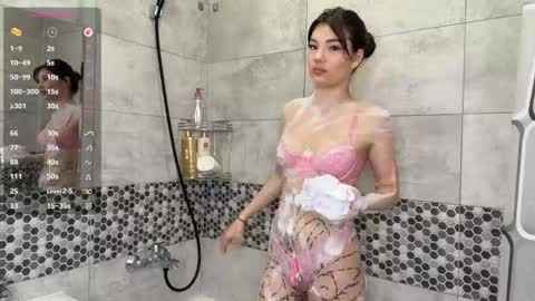 Snapshot of linhtadt chatting on 05-22-26, 04:56 Lira online show from 05-22-26, 04:56