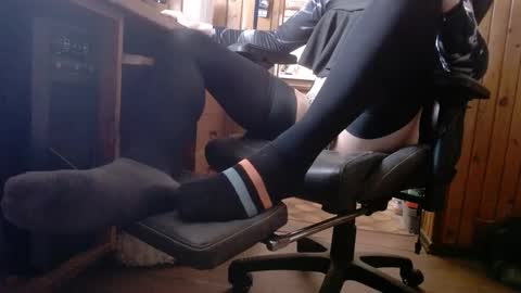 Snapshot of linkcd chatting on 02-14-25, 10:28 CandyPop online show from 02-14-25, 10:28