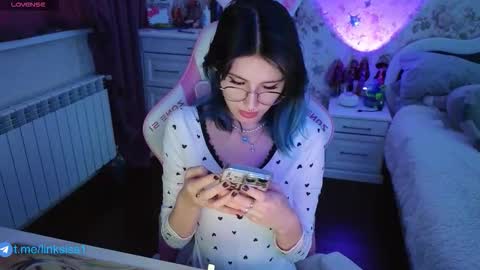 Snapshot of linksiss chatting on 11-20-25, 03:50 linksiss online show from 11-20-25, 03:50