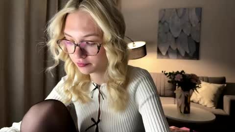 Emma online show from 04-29-26, 06:25