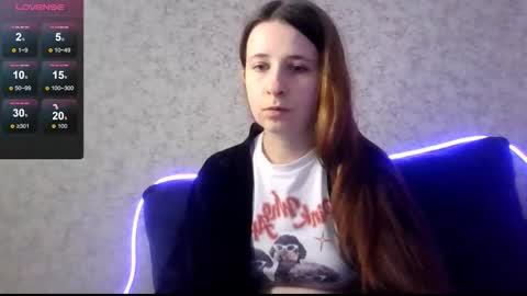 Snapshot of linnsweety chatting on 09-26-25, 02:43 linnsweety online show from 09-26-25, 02:43