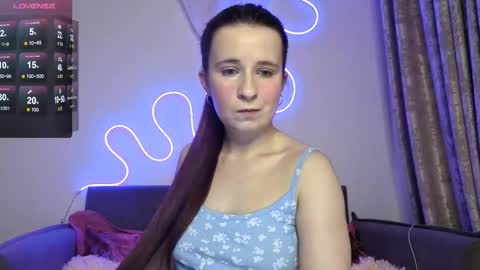 Snapshot of linnsweety chatting on 11-05-25, 07:25 linnsweety online show from 11-05-25, 07:25