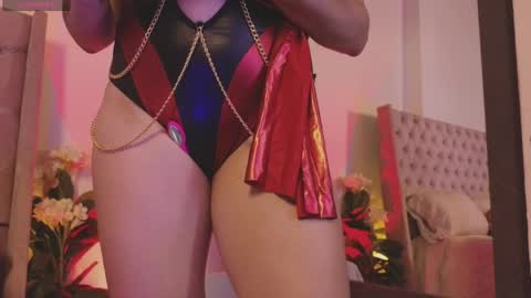 Snapshot of linoshka_1 chatting on 04-02-26, 08:17 Luciana online show from 04-02-26, 08:17