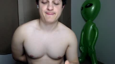 Snapshot of lioncluess chatting on 07-15-26, 01:33 Lion Cluess online show from 07-15-26, 01:33