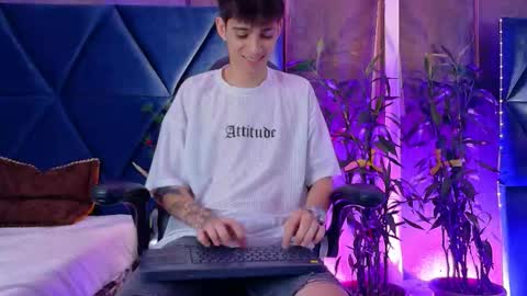 LION FOSTER online show from 12-18-25, 10:05