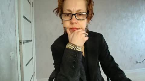 Liora Weiss online show from 04-18-26, 07:45