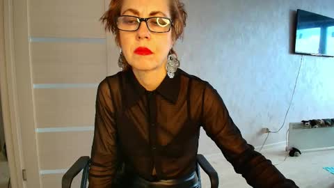 Liora Weiss online show from 04-25-26, 11:02