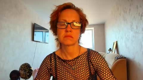 Snapshot of lioraweiss chatting on 05-21-26, 07:59 Liora Weiss online show from 05-21-26, 07:59