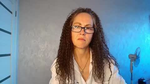 Snapshot of lioraweiss chatting on 06-03-26, 02:33 Liora Weiss online show from 06-03-26, 02:33