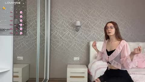 Liory online show from 04-02-26, 08:23