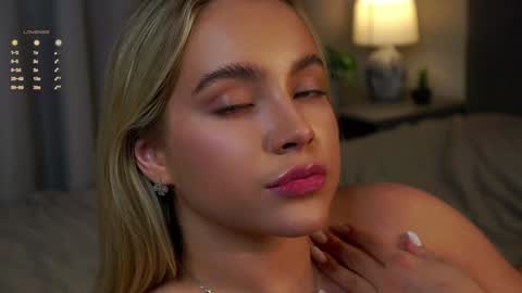 Amelia online show from 02-08-25, 04:14