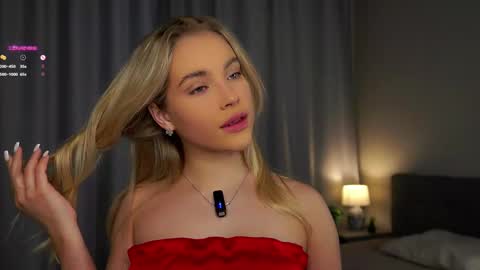 Amelia online show from 02-15-25, 01:10