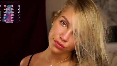 Snapshot of lipswithsmileonthem chatting on 05-09-26, 03:34 Amelia online show from 05-09-26, 03:34