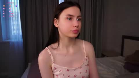 Snapshot of lipswithsmileonthem chatting on 06-10-26, 01:17 Amelia online show from 06-10-26, 01:17