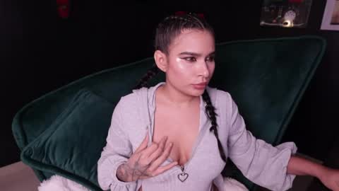 Lire online show from 04-18-26, 03:10