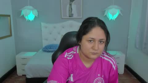 Lisa online show from 11-20-25, 05:56