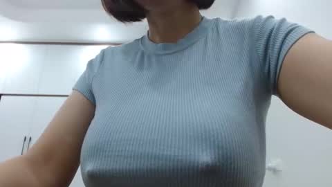 lisa_1011 online show from 02-17-26, 10:27