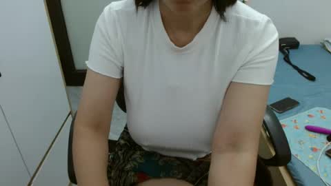 Snapshot of lisa_1011 chatting on 07-14-26, 06:51 lisa_1011 online show from 07-14-26, 06:51