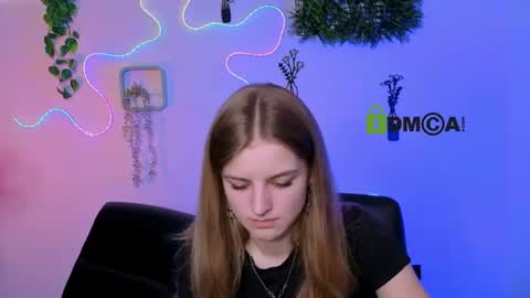 Lisa online show from 07-30-26, 09:19