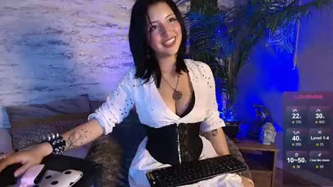 lisa dolly nyx online show from 04-21-26, 08:34